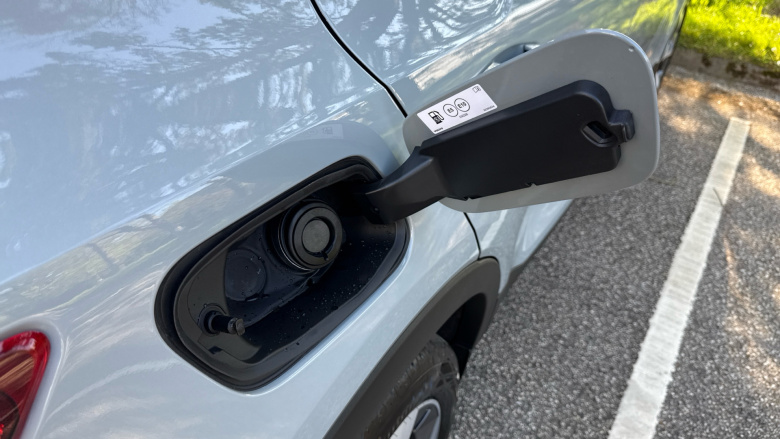 Volvo XC40 2.0 B4P Plus Dark 5dr Auto Petrol Estate